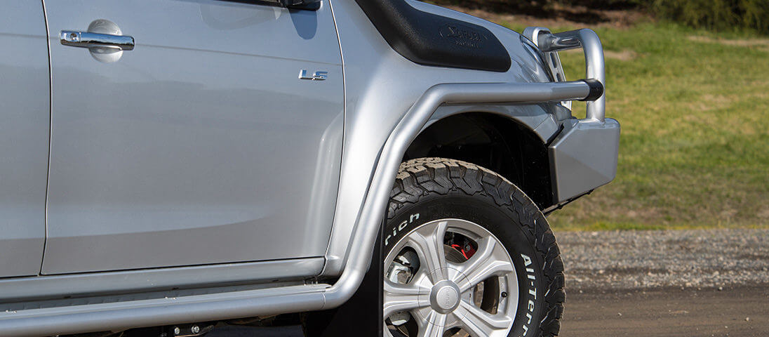 The Isuzu D-MAX 2016+ Steps Up Its Protection
