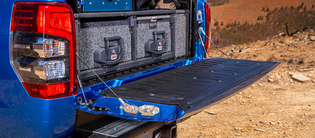 Triton Tailgate assist