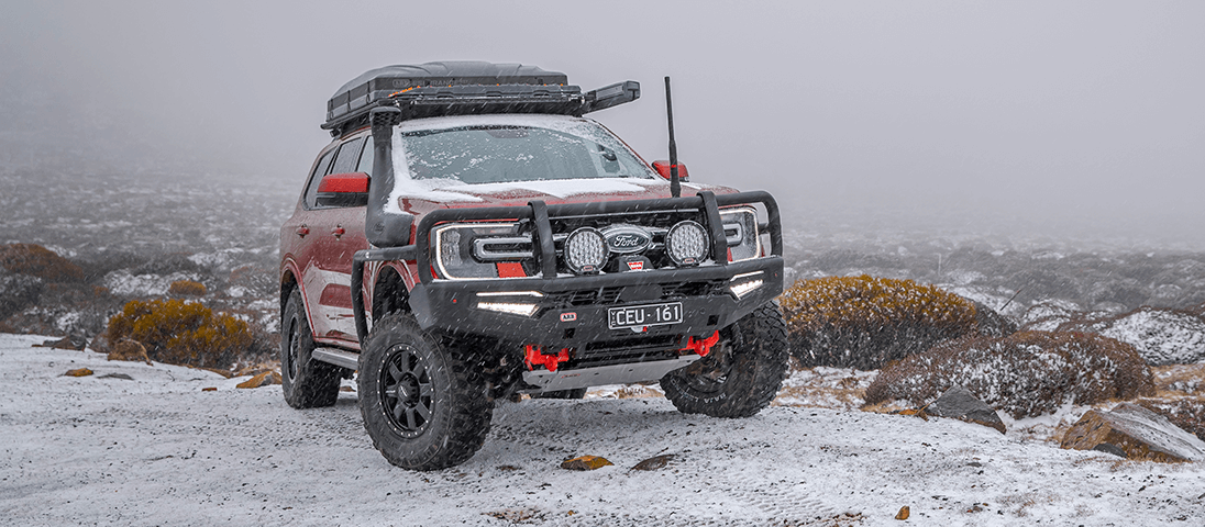 everest_offroader_Snow_1096x480px