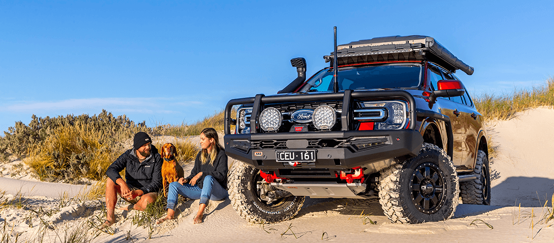 everest_offroader_beach_1096x480px